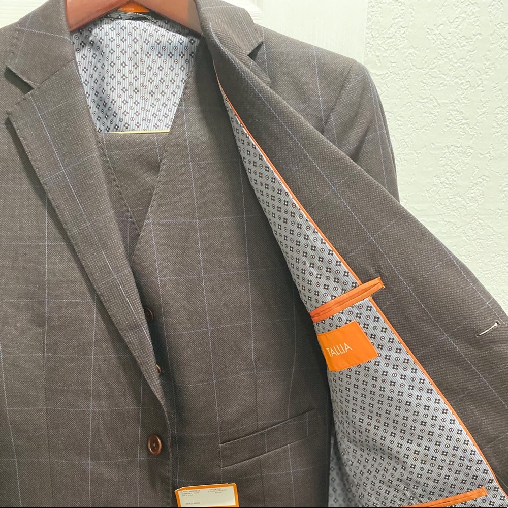 Tallia Mens 3 Piece Suit 38S/ 31W NWT $695 MSRP